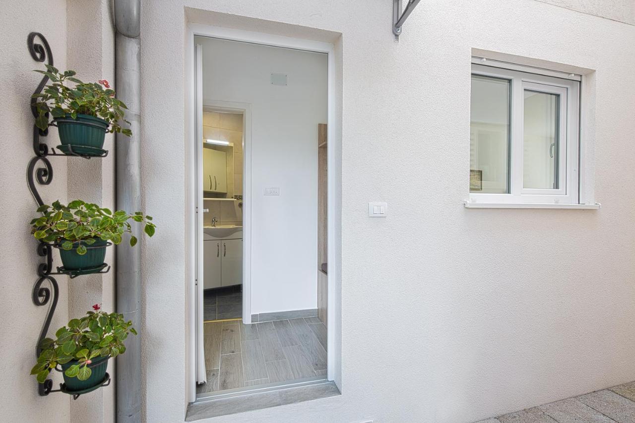 Apartment Kotor Bay Esterno foto